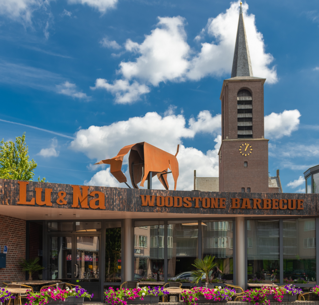 LuNa stier gevel reclame
